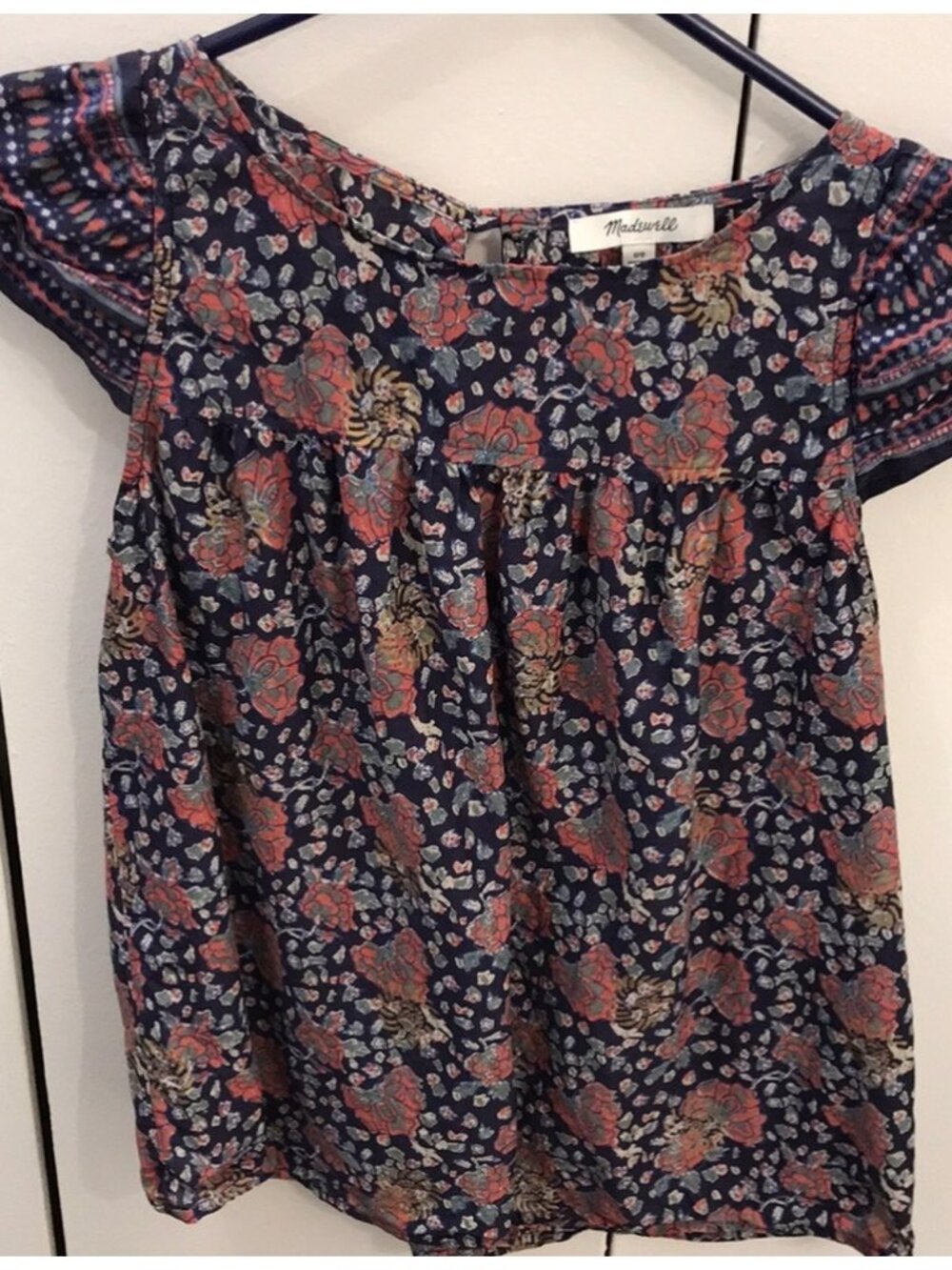 Short sleeve top